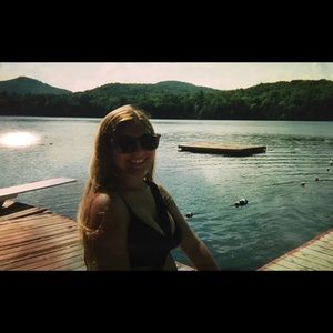 Meet your Posher, Sierra